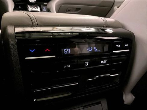 Used 2022 Acura MDX SH-AWD w/ Technology Package image 33