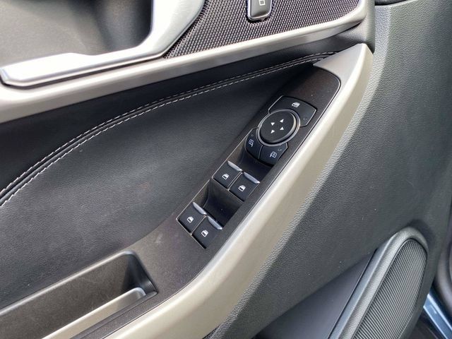 Certified 2023 Ford Explorer XLT RWD image 18