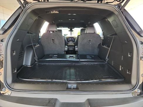 Used 2023 Chevrolet Traverse RS w/ LPO, Floor Liner Package FWD image 13