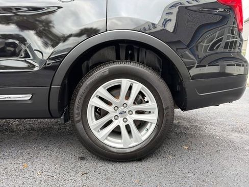 Used 2019 Ford Explorer XLT w/ Equipment Group 201A image 31