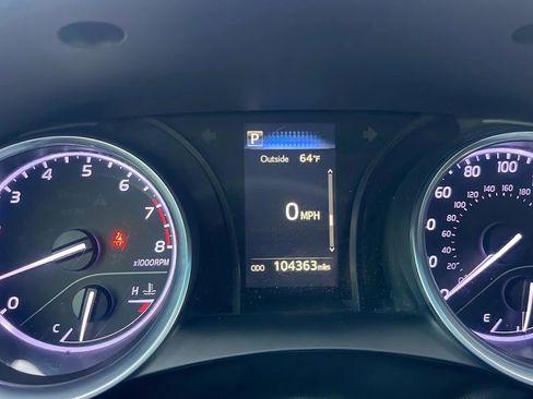 Used 2018 Toyota Camry SE image 21