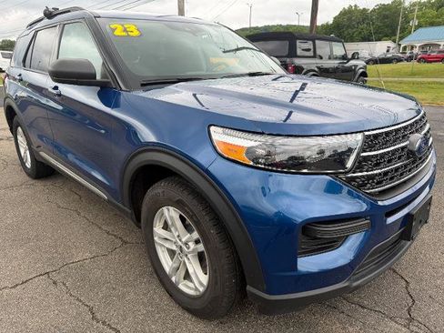 Certified 2023 Ford Explorer XLT AWD/4WD image 1