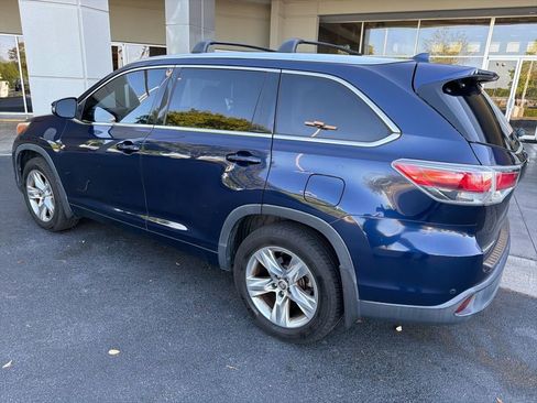 Used 2016 Toyota Highlander Limited FWD image 4