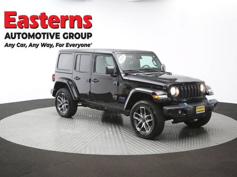 Used 2024 Jeep Wrangler Unlimited AWD/4WD image 49