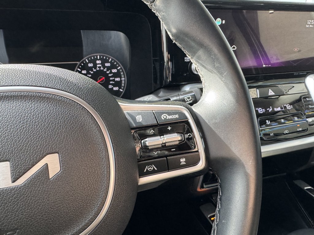 Used 2022 Kia Sorento SX FWD image 33