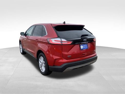 Used 2023 Ford Edge SEL image 4