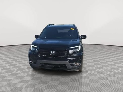Used 2025 Honda Passport Black Edition image 3
