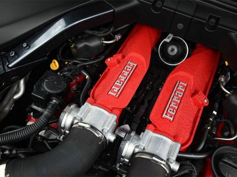 Certified 2024 Ferrari Roma image 18