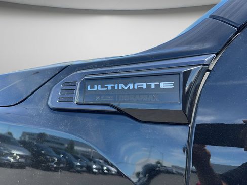 Used 2024 GMC Sierra 3500 Denali Ultimate AWD/4WD image 13