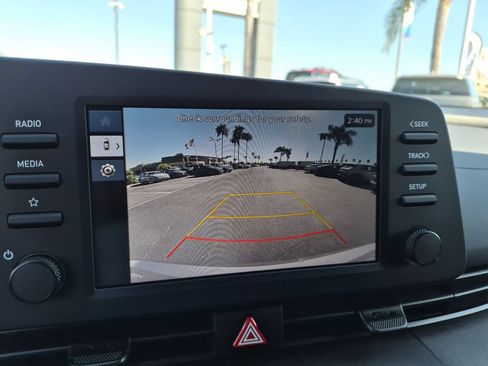 Used 2025 Hyundai Elantra Sport FWD image 22