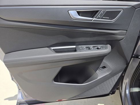 New 2024 Volkswagen Atlas Cross Sport SEL Premium R-Line AWD/4WD image 19