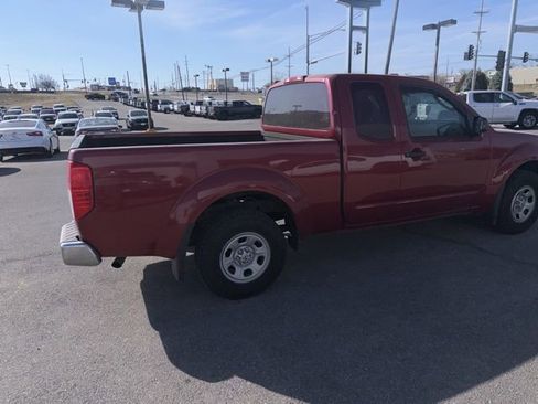 Used 2011 Nissan Frontier S w/ S Preferred Pkg image 11