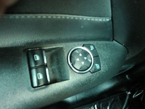 Used 2019 Ford Mustang Coupe image 22