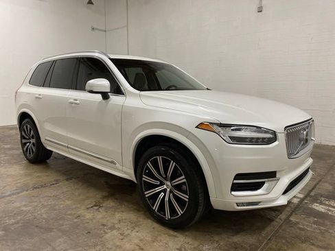 Used 2024 Volvo XC90 B6 Core AWD/4WD image 7