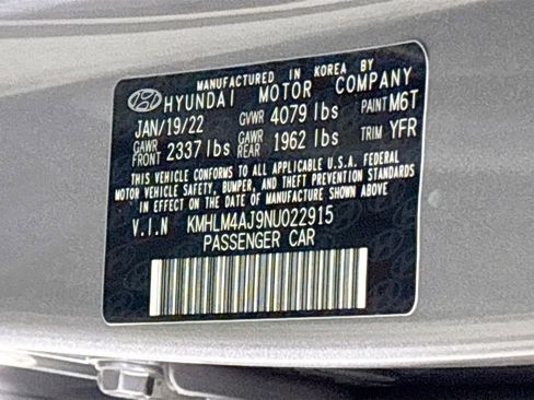 Used 2022 Hyundai Elantra Blue image 24