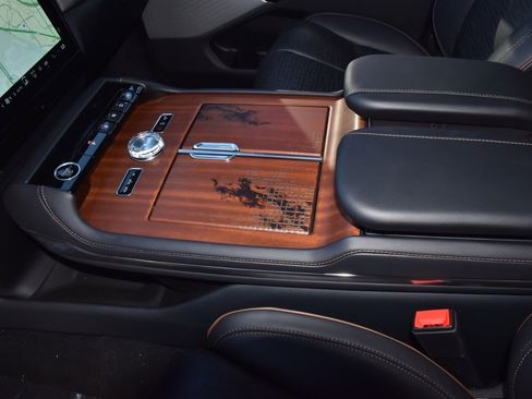 New 2025 Lincoln Navigator L Black Label image 36