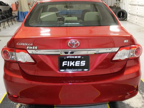 Used 2013 Toyota Corolla LE image 25