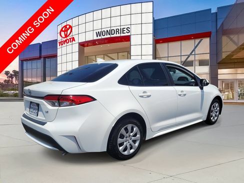 Used 2022 Toyota Corolla LE w/ Carpet Mat Package (TMS) FWD image 6