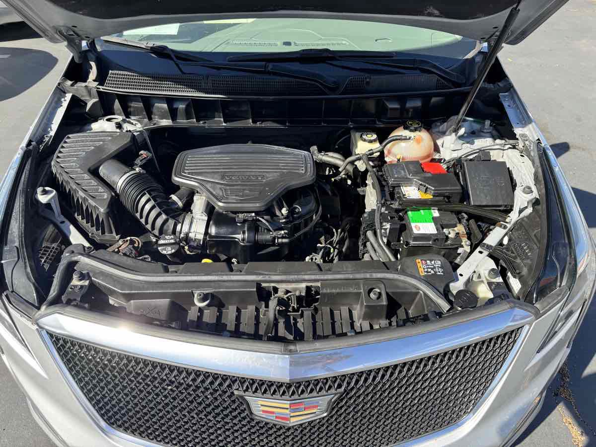 Used 2017 Cadillac XT5 Luxury w/ Driver Awareness Package FWD image 24