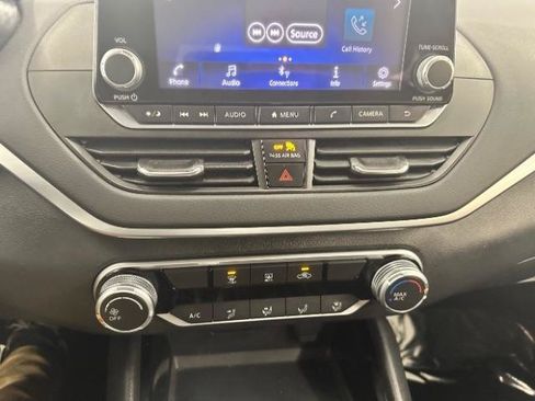 Used 2021 Nissan Altima 2.5 SV FWD image 16