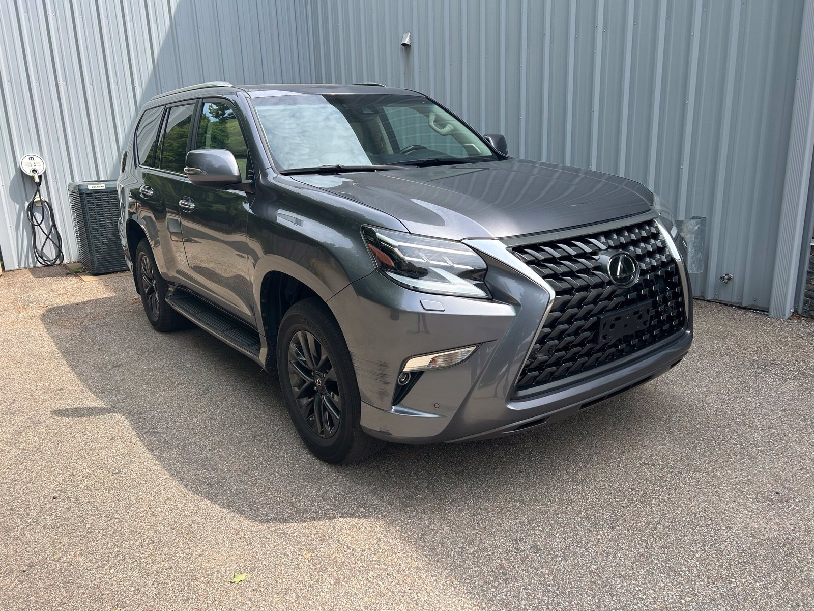 Used 2021 Lexus GX 460 Premium w/ Premium Package AWD/4WD image 3