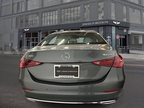 Used 2023 Mercedes-Benz C 300 4MATIC Sedan image 3