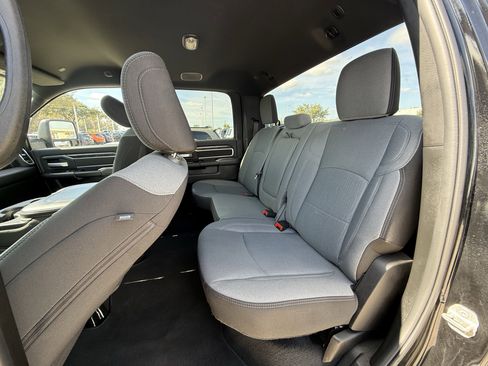 Used 2024 RAM 2500 Big Horn w/ Bed Utility Group image 29