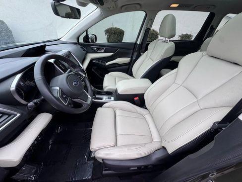 Used 2022 Subaru Ascent Limited w/ Technology Package AWD/4WD image 11