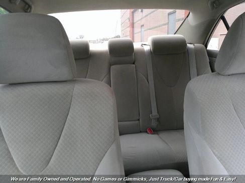 Used 2009 Toyota Camry LE image 26