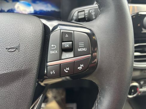 Used 2022 Ford Escape Titanium w/ Class II Trailer Tow Package image 18