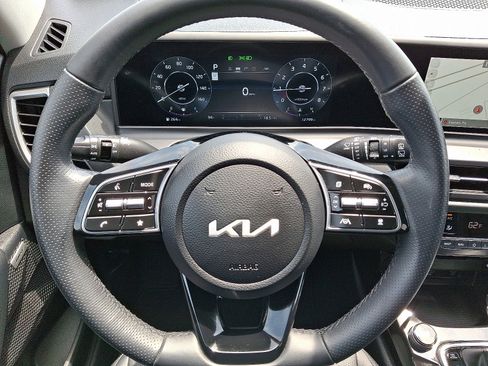 Used 2024 Kia Seltos SX image 19