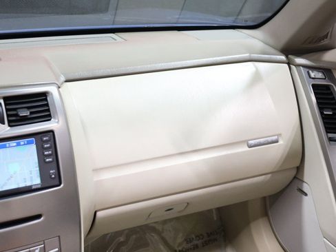 Used 2005 Cadillac XLR RWD image 56