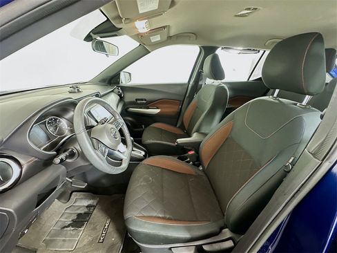 Used 2020 Nissan Kicks SR image 19