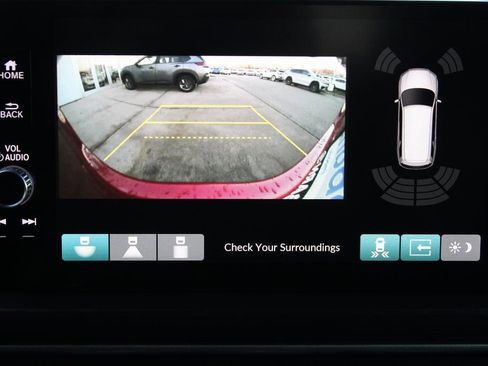 Used 2023 Honda Pilot Touring image 18