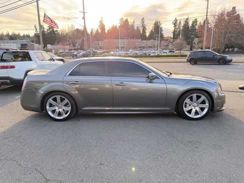 Used 2012 Chrysler 300 SRT8 w/ Leather Interior Group image 7