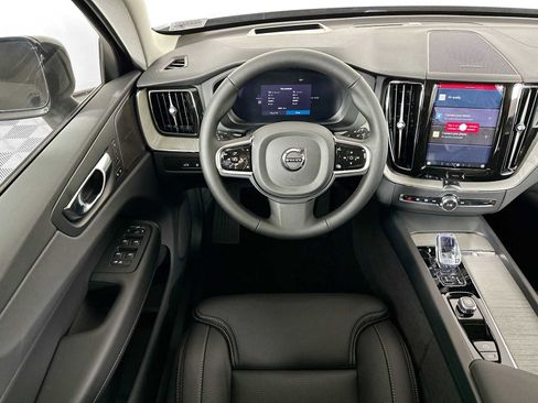 Certified 2025 Volvo XC60 T8 Ultra w/ Protection Package Premier image 18