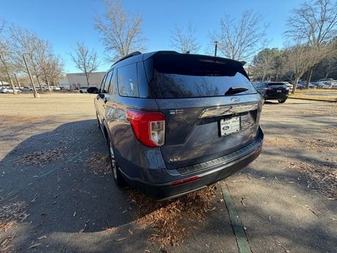 Certified 2021 Ford Explorer XLT w/ Equipment Group 202A image 5
