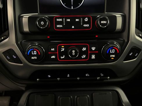 Used 2014 GMC Sierra 1500 SLT w/ Suspension Package, Off-Road image 24