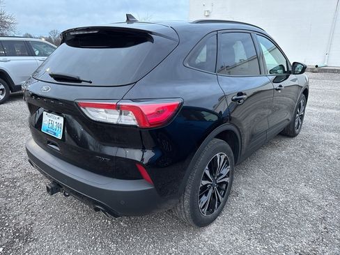 Used 2022 Ford Escape SEL w/ SEL Stealth AWD Package image 8