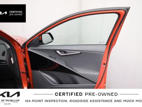 Certified 2023 Kia Niro Wind w/ Wind Preserve Package FWD image 16