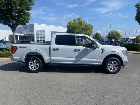 Used 2022 Ford F150 XLT w/ Trailer Tow Package AWD/4WD image 4