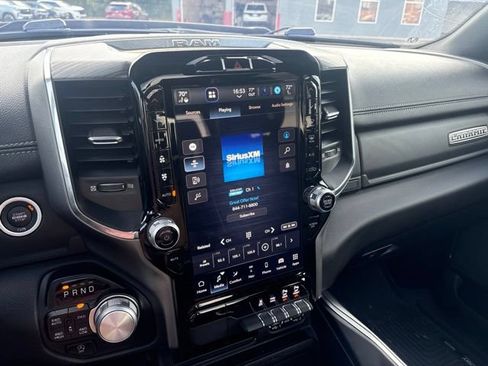Used 2024 RAM 1500 Laramie AWD/4WD image 19
