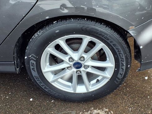 Used 2016 Ford Focus SE image 22