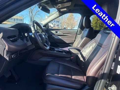 Used 2025 Ford Explorer Platinum image 6