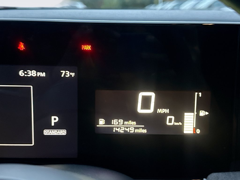 Used 2025 Nissan Kicks SV AWD/4WD image 10