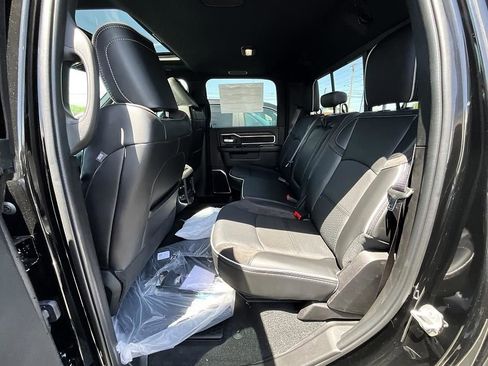 New 2026 RAM 2500 Laramie w/ Night Edition AWD/4WD image 30