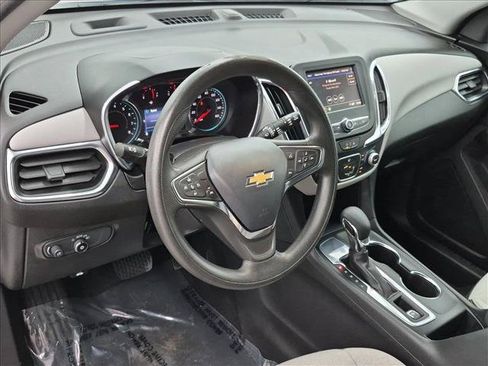 Used 2023 Chevrolet Equinox LT FWD image 10