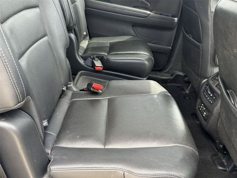 Used 2017 Honda Pilot Elite image 16