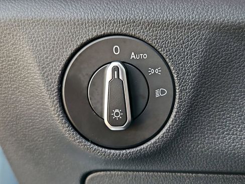 Certified 2025 Volkswagen Jetta GLI Autobahn image 24