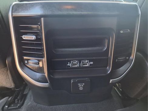 Used 2019 RAM 1500 Big Horn AWD/4WD image 13